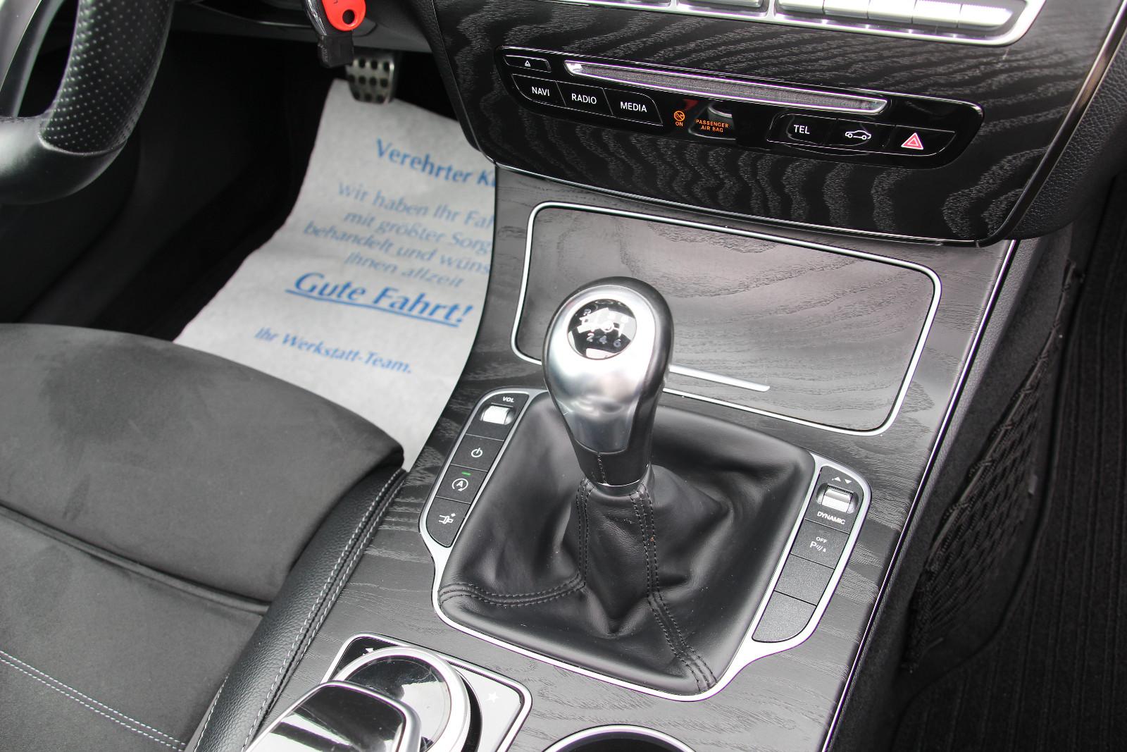 Mercedes-Benz C 180 Coupe AMG-Line*PANO*LED*NAVI*TEMPOMAT*