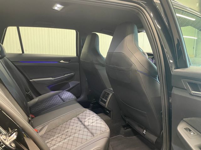 Golf VIII Variant R-Line 2.0 TDI DSG AHK LED ACC