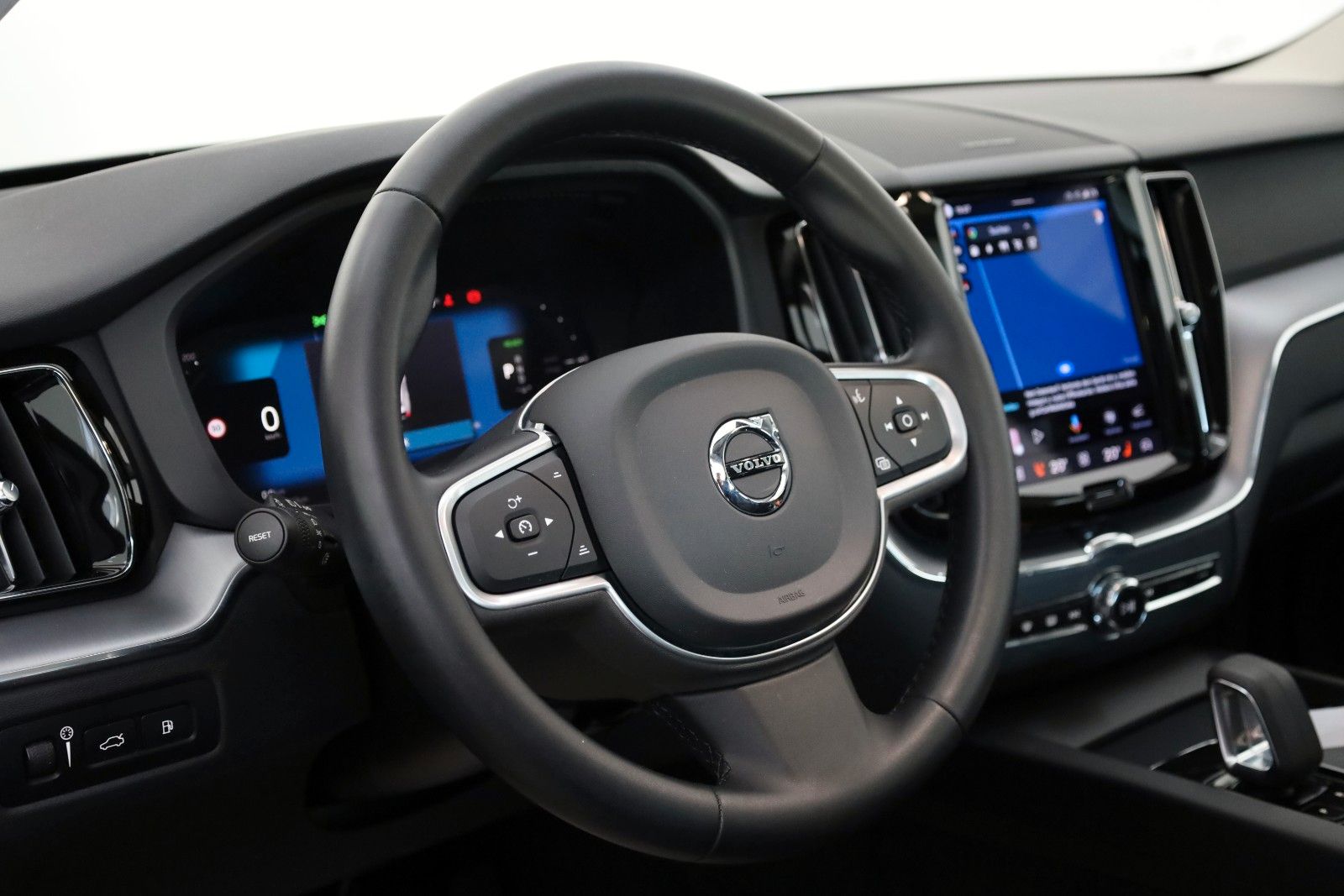 Fahrzeugabbildung Volvo XC60 T6 AWD Inscription,Kamera,4xSH,ACC,Pano,AHK