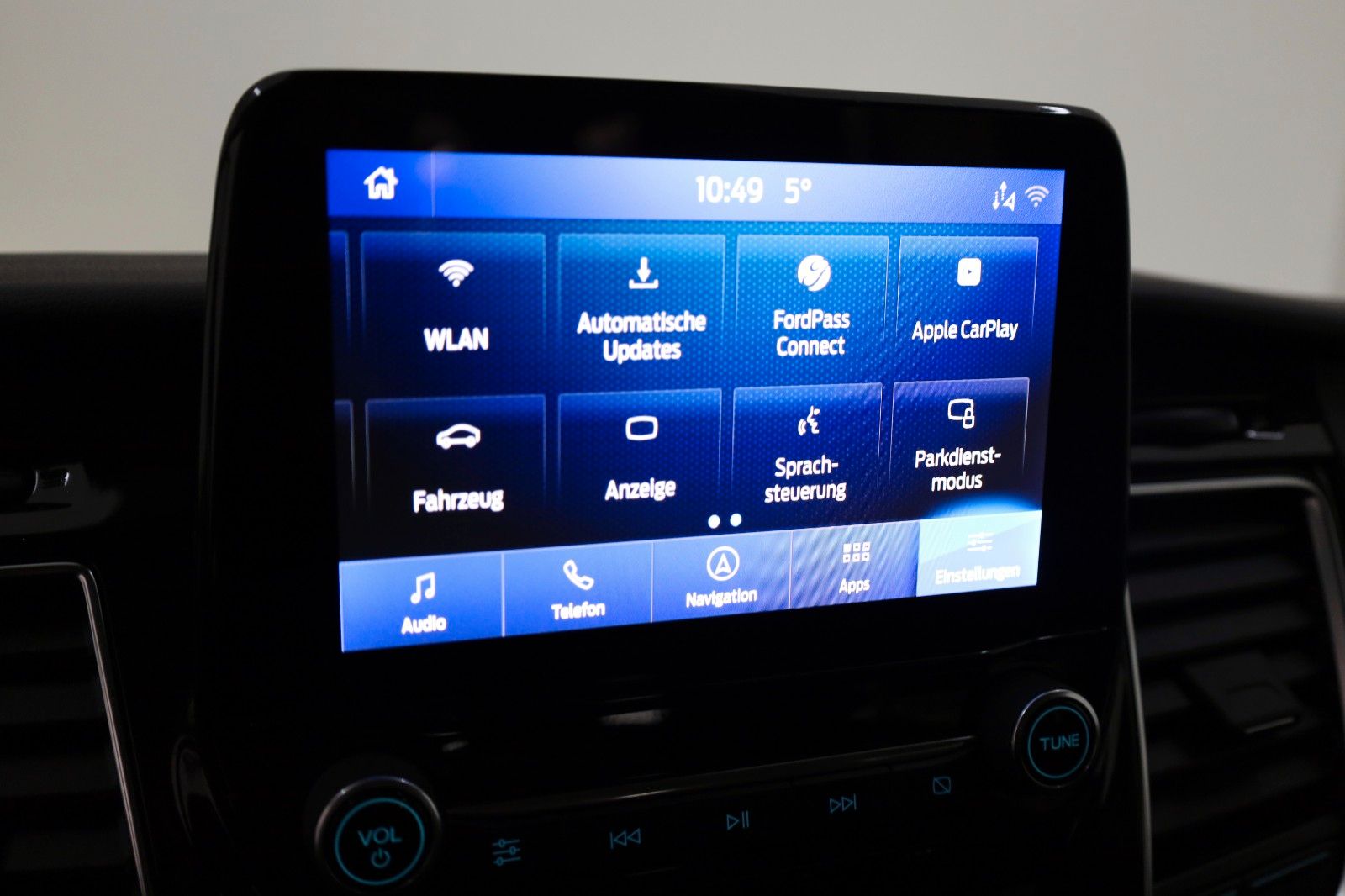 Fahrzeugabbildung Ford Transit Custom Titanium X Leder,Navi,ACC,8 Sitze