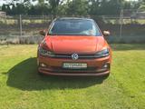 Volkswagen Polo VI Highline*1,0 95PS*DSG*PANORAMA* - VW Polo Gebrauchtwagen in Hannover