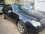 Mercedes-Benz C 200 C -Klasse Sportcoupe 130000 Km AHK - Mercedes-Benz C 200 aus 2004