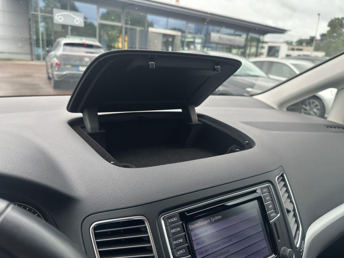 Sharan Comfortline  2.0 TDI DSG ACC STDHZ PDC