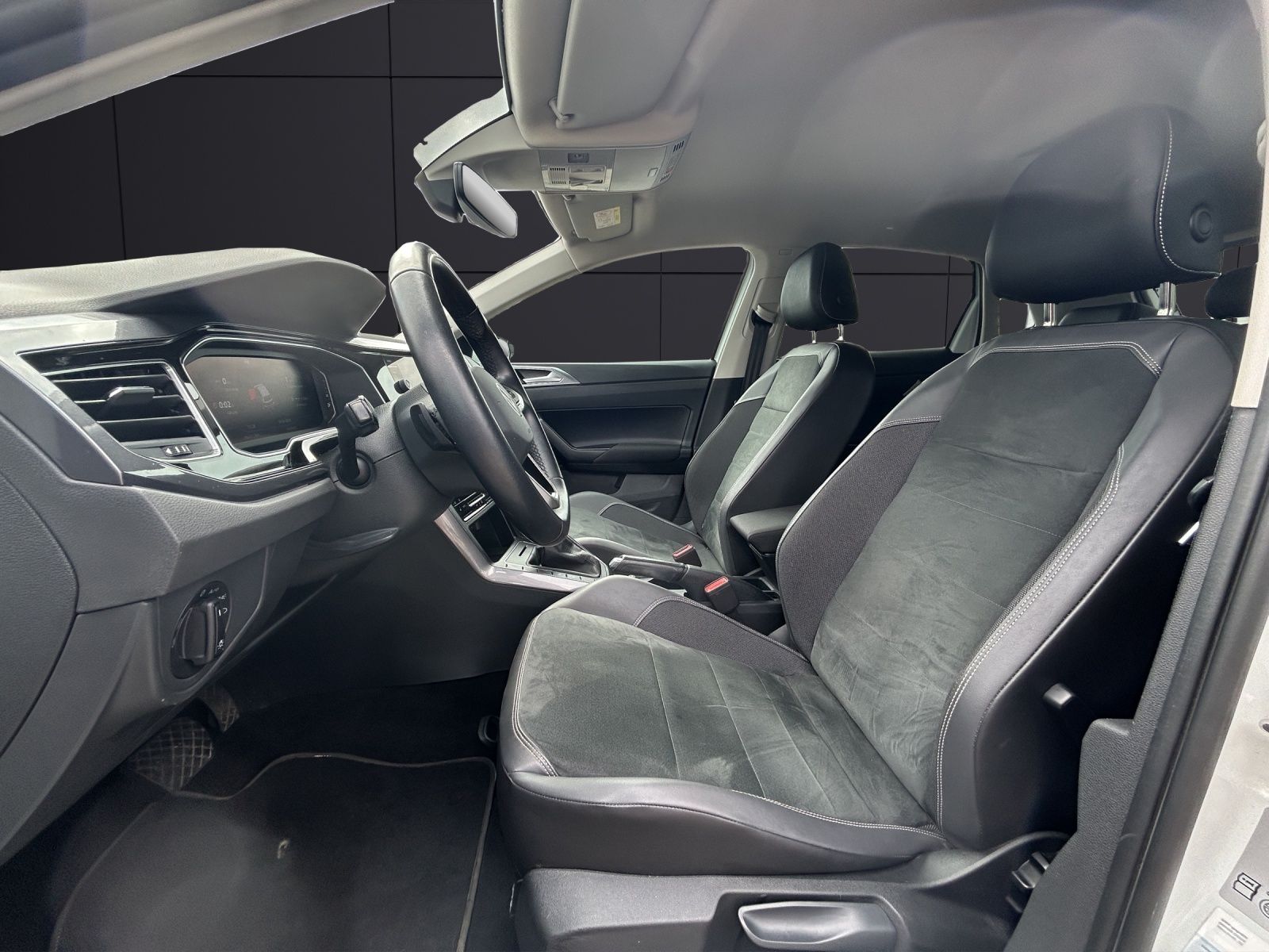 Fahrzeugabbildung Volkswagen Polo Style TSI DSG IQ.Light ACC SH PDC AppConnec