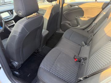 Opel Astra K Sports Tourer Edition+Navi+LkHz+LED+SHZ