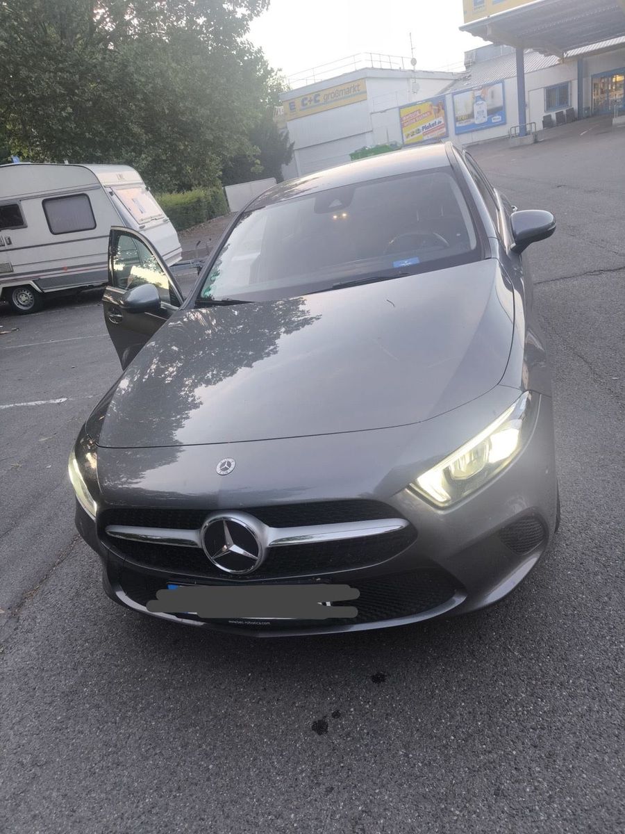 MERCEDES-BENZ Mercedes-Benz A-Klasse 180 d | Diesel | se...