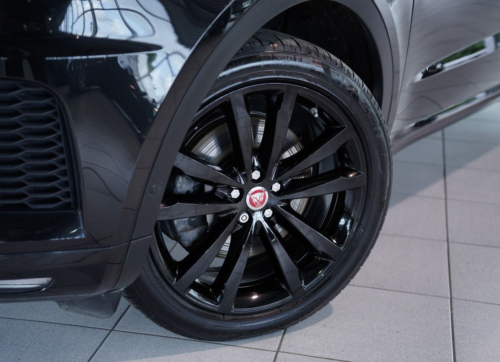 Jaguar E Pace