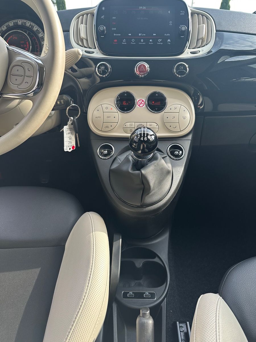 Fahrzeugabbildung Fiat 500C 1.0 GSE Mild-Hybrid Dolcevita CARPLAY