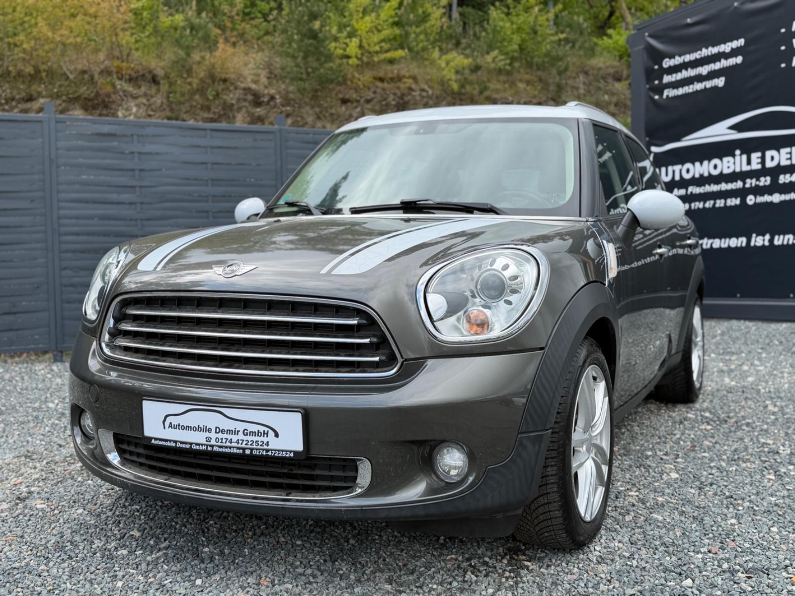 MINI Countryman Cooper D/AHK/NAVI/SHZ/PANO/XENON/