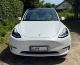 Tesla Model Y Long Range Dual Motor AWD - Tesla Model Y in Düsseldorf