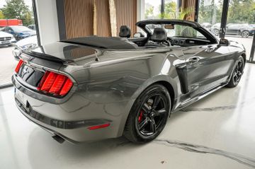 Ford Mustang - 5