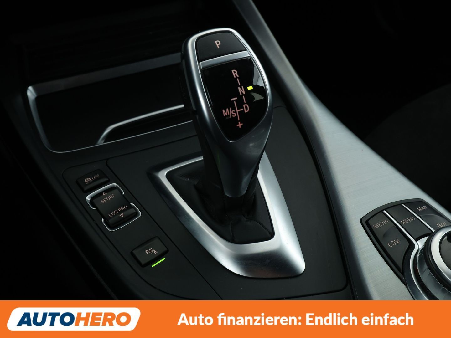 BMW 120i Edition M Sport Shadow Aut NAVI LED TEMPO P foto 25