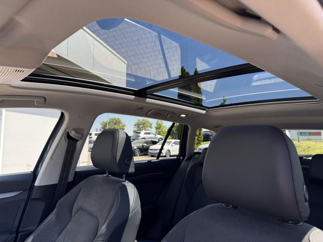 GOLF VIII VARIANT 1.5 eTSI DSG