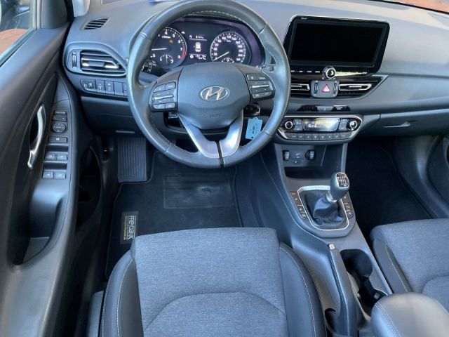 Fahrzeugabbildung Hyundai i30 1.5 T-GDI Mild-Hybrid Trend Navigation, Sitz