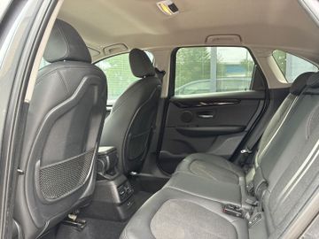 BMW 220 - 11
