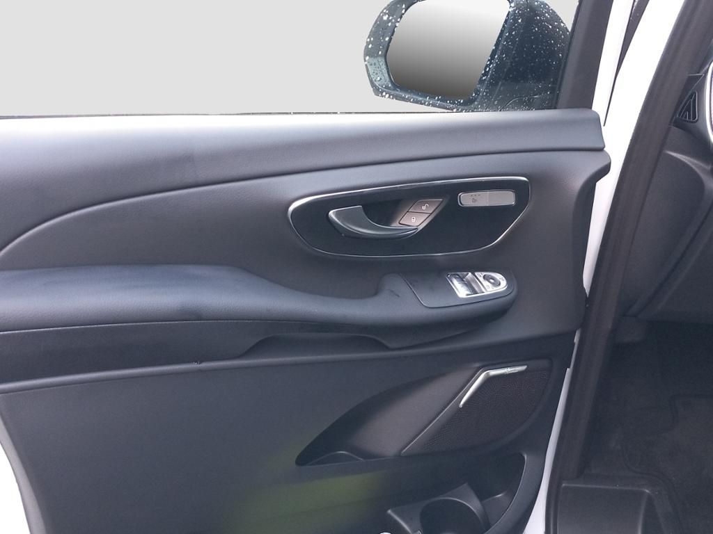 Fahrzeugabbildung Mercedes-Benz V 300 d 4MATIC STYLE Lang AHK*Navi*Standh.*360