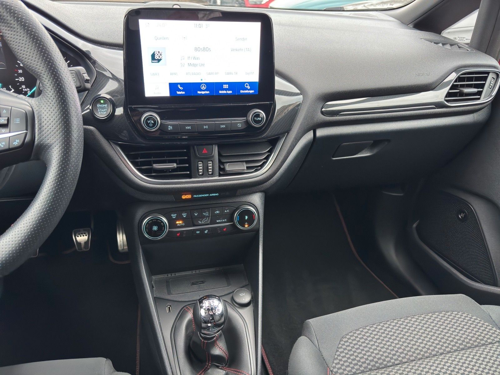 Fahrzeugabbildung Ford Fiesta ST-Line X 1.0 Eco Boost Ass. Paket LED B&