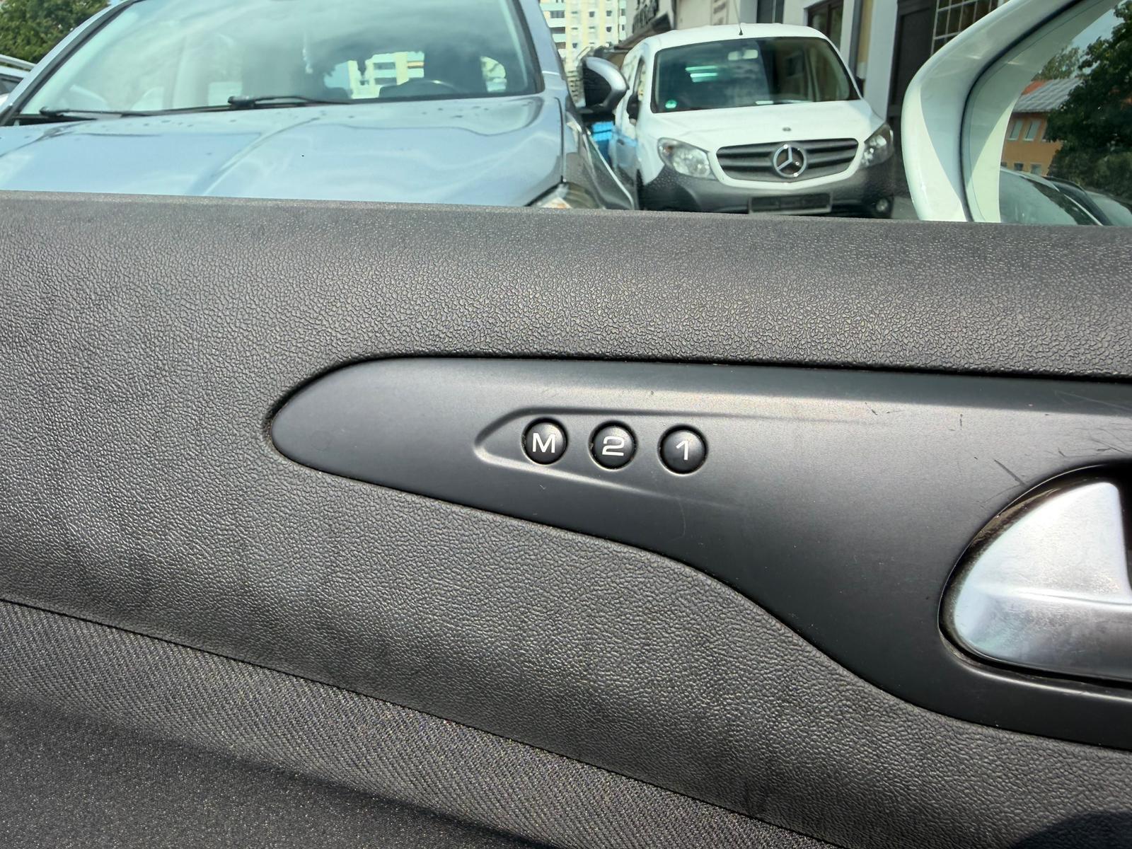 Citroën C5 Tourer Exclusive*MASSAGE*2x PDC*TEILLEDER*
