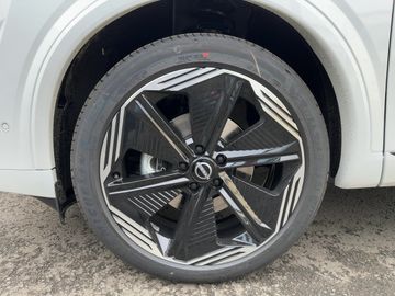 Nissan Qashqai N-DESIGN 1.5e-POWER 205PS AUTOMATIKNAVI