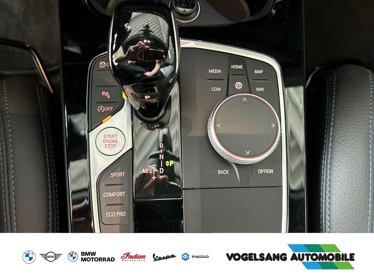 Fahrzeugabbildung BMW 218 Gran Coupe i M Sport Park-Assistent Harman K