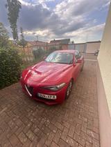 Alfa Romeo Giulia 2.2 Diesel 16V 132 kW AT8 Super Super - Alfa Romeo Giulia aus 2016