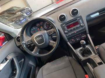 Audi A3 2.0 TDI Attraction*TÜV1226*Klima*Schiebedach