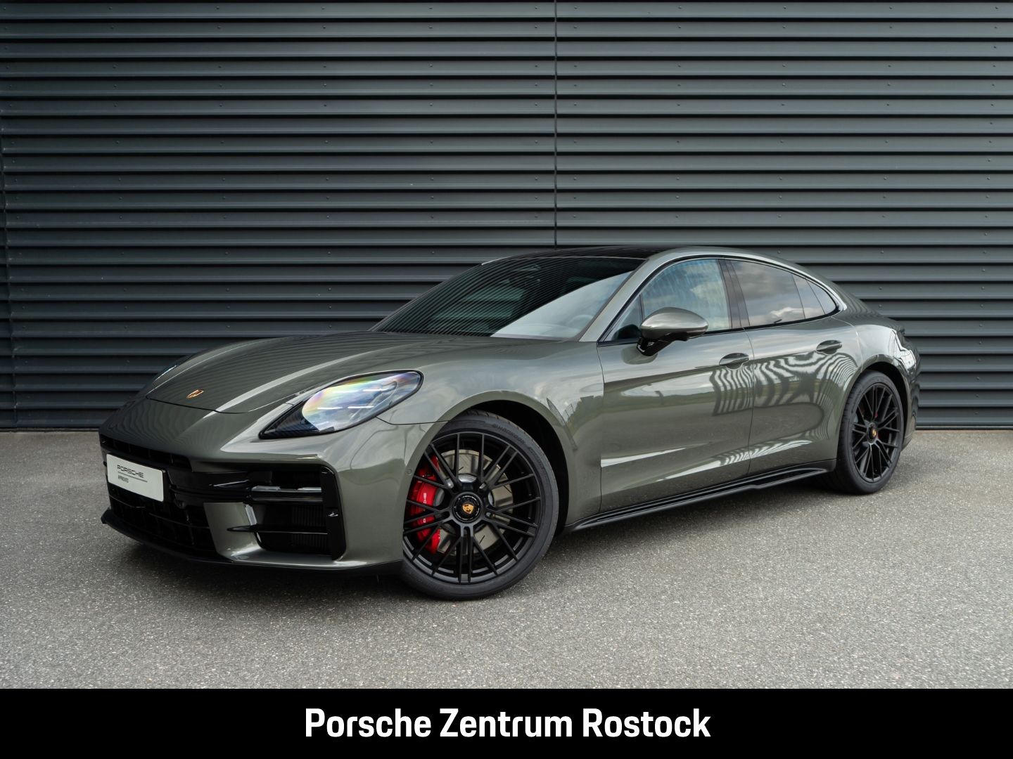 Porsche Panamera GTS InnoDrive HA-Lenkung Standheizung