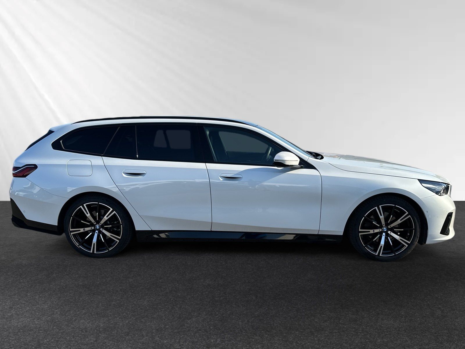 BMW 520d Touring M Sport AHK Pano 20 LMR Head-Up foto 2