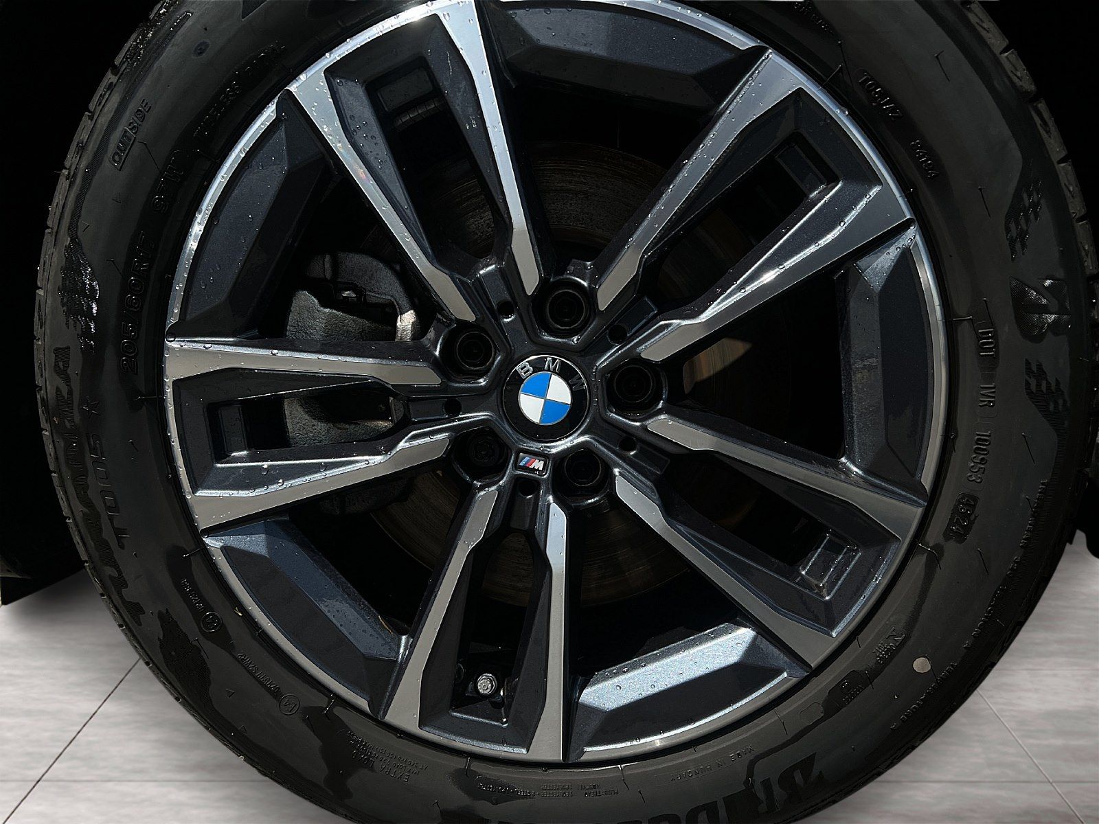 BMW 223 Active Tourer - Bild 6