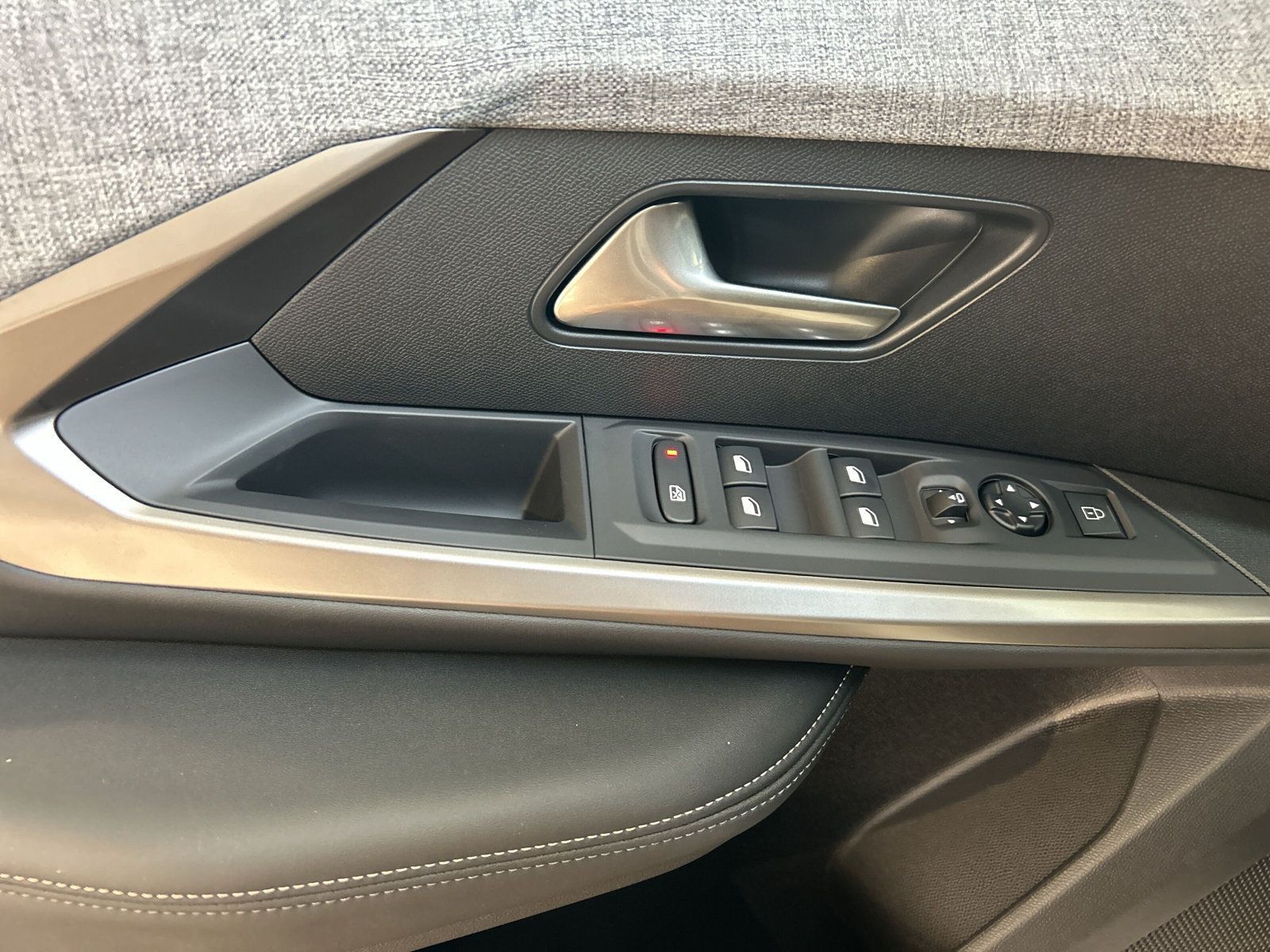 Peugeot 3008 - Bild 10