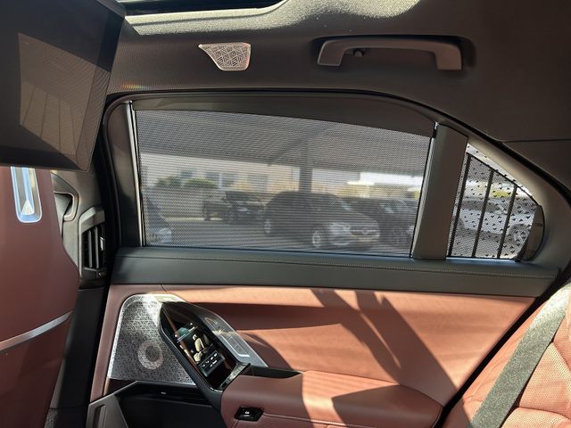 BMW M760