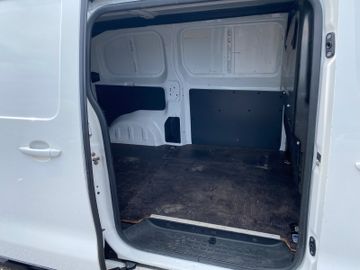 Opel Vivaro - 11