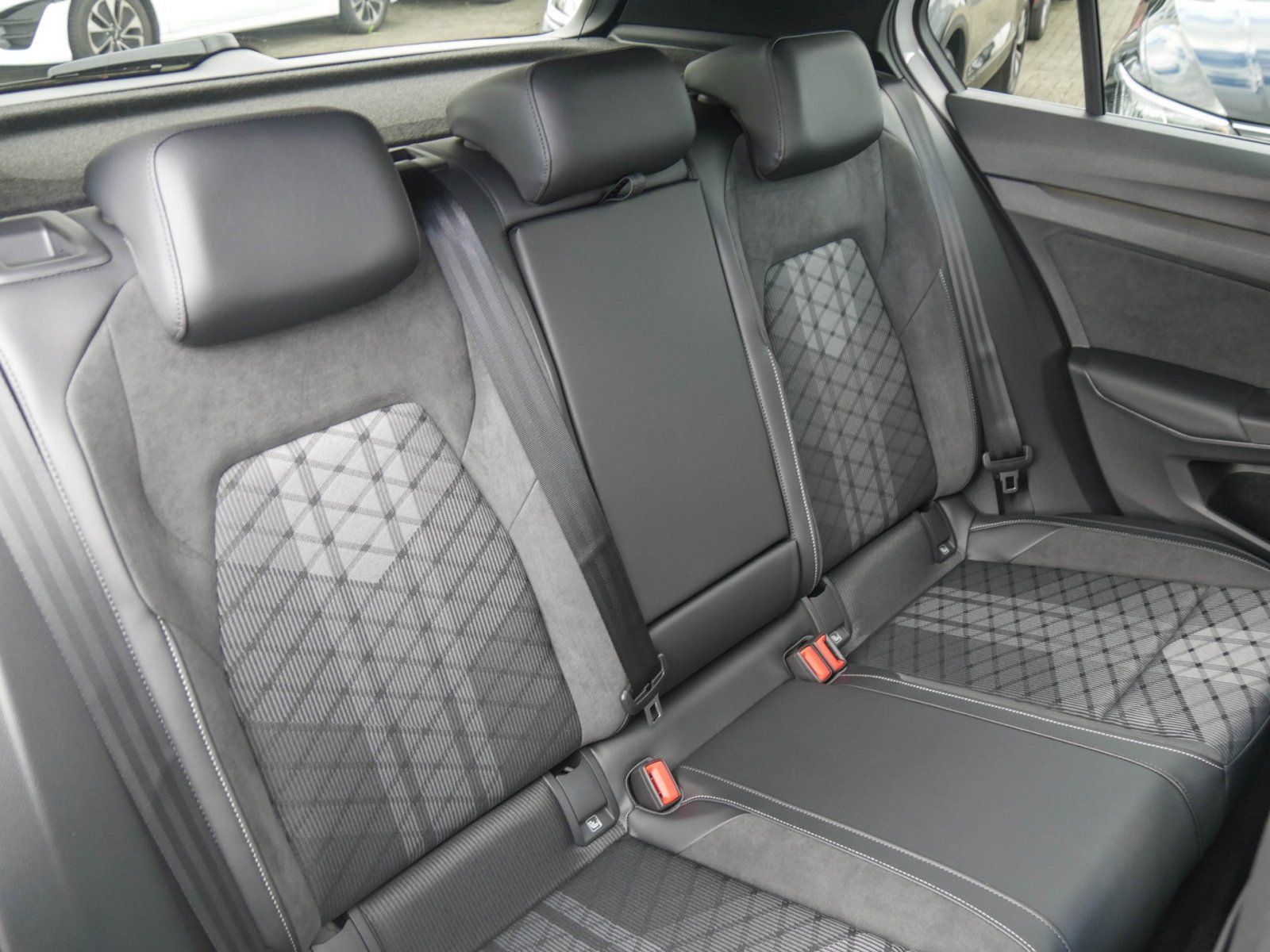 Volkswagen Golf - Bild 4