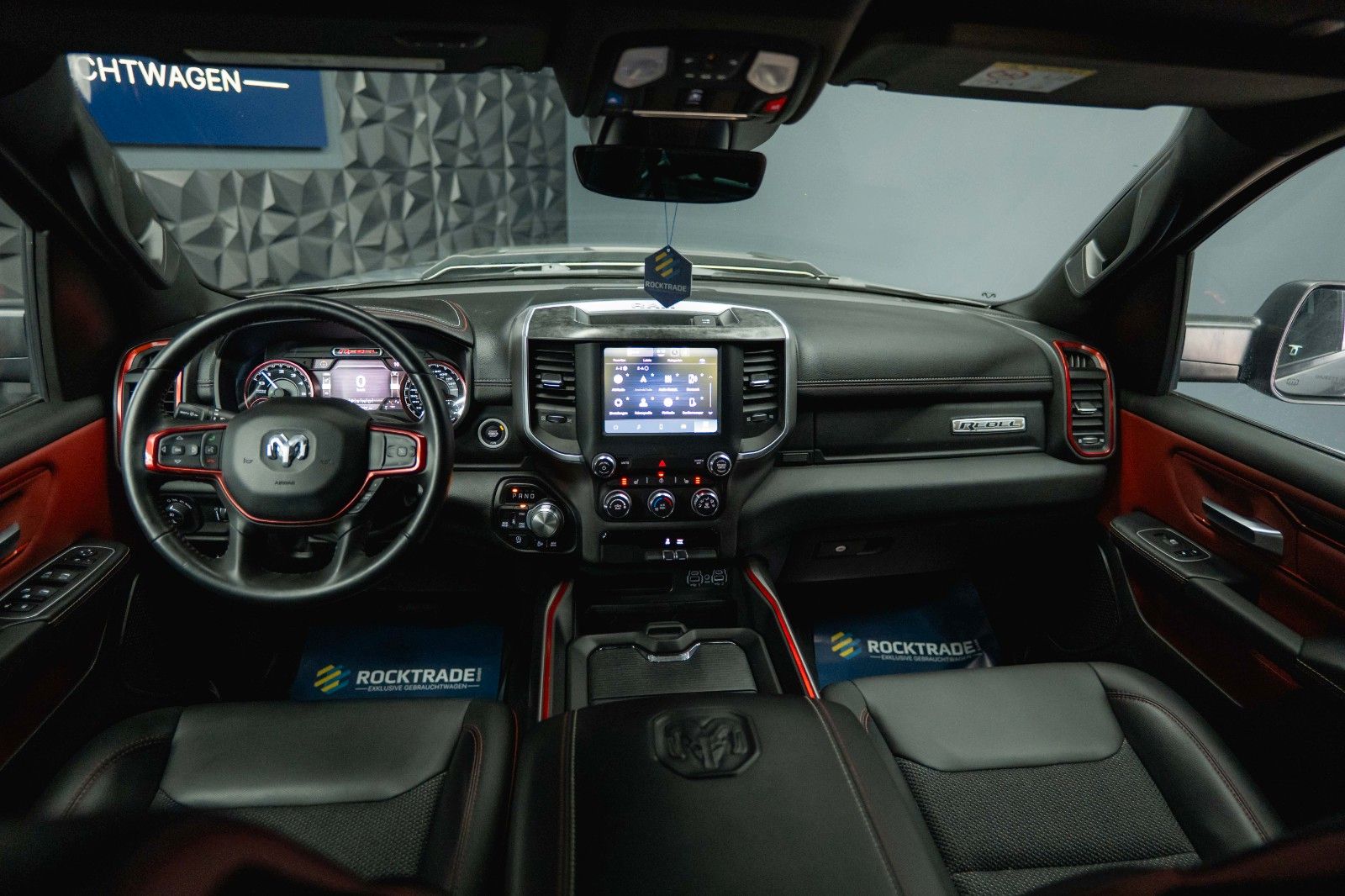 Fahrzeugabbildung Dodge RAM 5.7 V8 HEMI 4x4 REBEL OFFROAD AXLE LOCK 19%