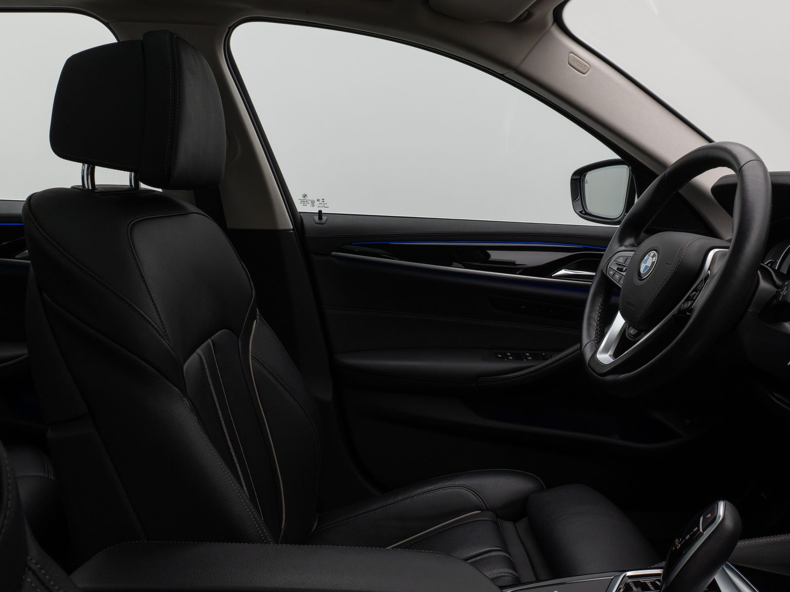 Fahrzeugabbildung BMW 520d Luxury Line Panorama Kamera HUD DAB HiFi