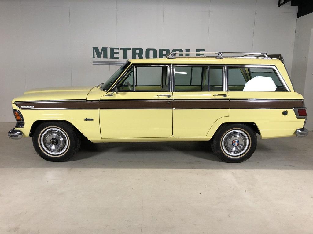 Jeep Wagoneer