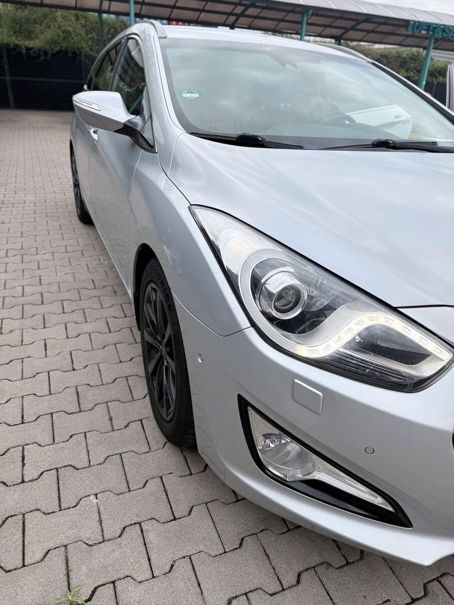 Hyundai i40 2012 — photo 5