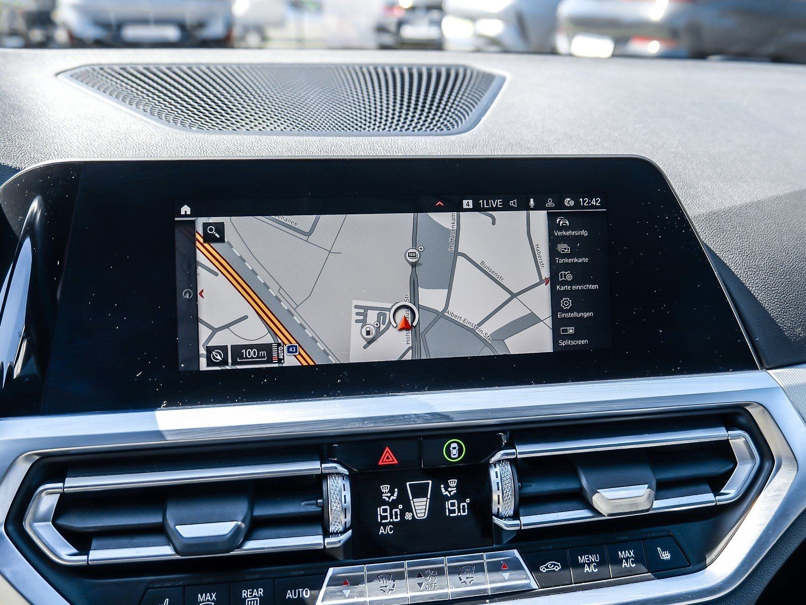 BMW 320i Touring M Sport LC+ Navi RFK HiFi DAB foto 12