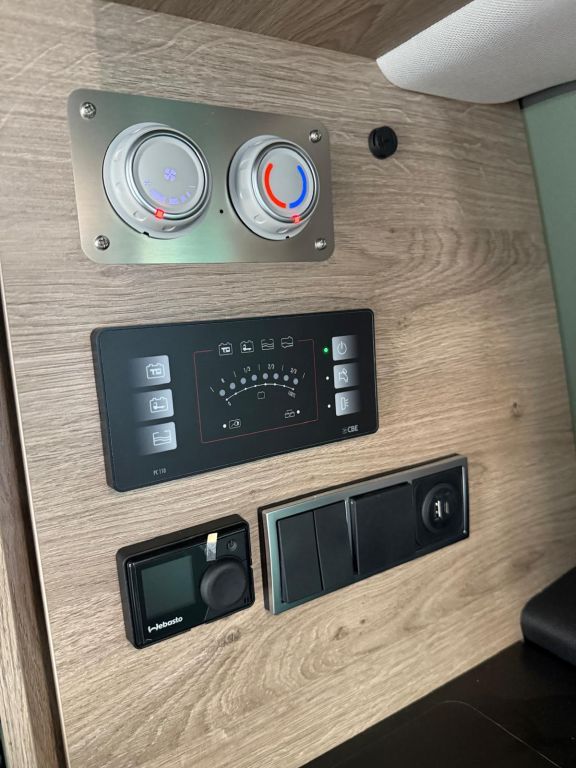 Fahrzeugabbildung Citroën Spacetourer Holidays Diesel 180 Autm. Paket Max