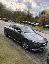 Mercedes-Benz Mercedes Benz CLA 220 AMG Line  - Mercedes-Benz CLA 220 mit Benzin-Antrieb: Coupe, Automatik
