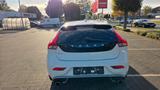 Volvo V40-R-DESIGN-2.0d-AUTOM+KLIMAUT+LEDER+NAVI - weiße Volvo V40