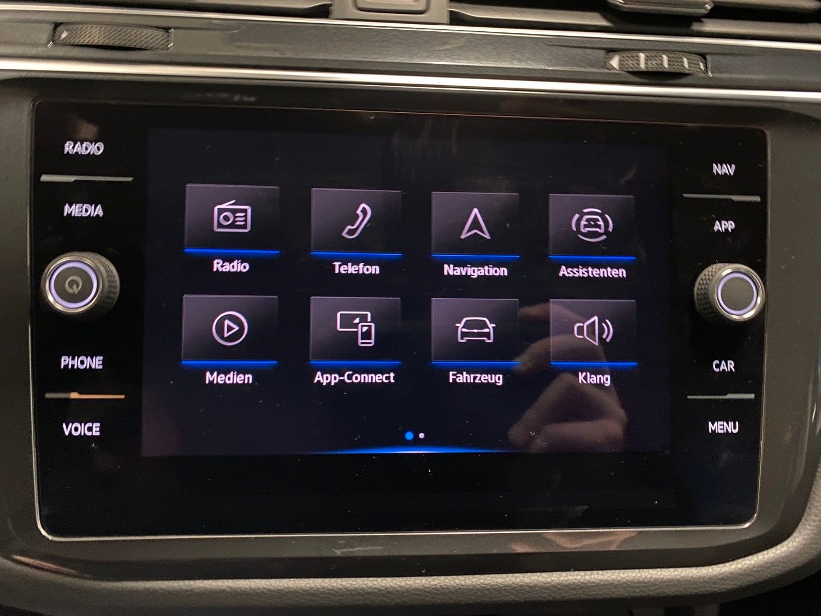 Fahrzeugabbildung Volkswagen Tiguan 1.5 TSI DSG+Head-up-Display+AHK schwenk.+