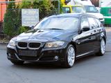 BMW 320d Touring Leder Navi Panorama Klima AHK
