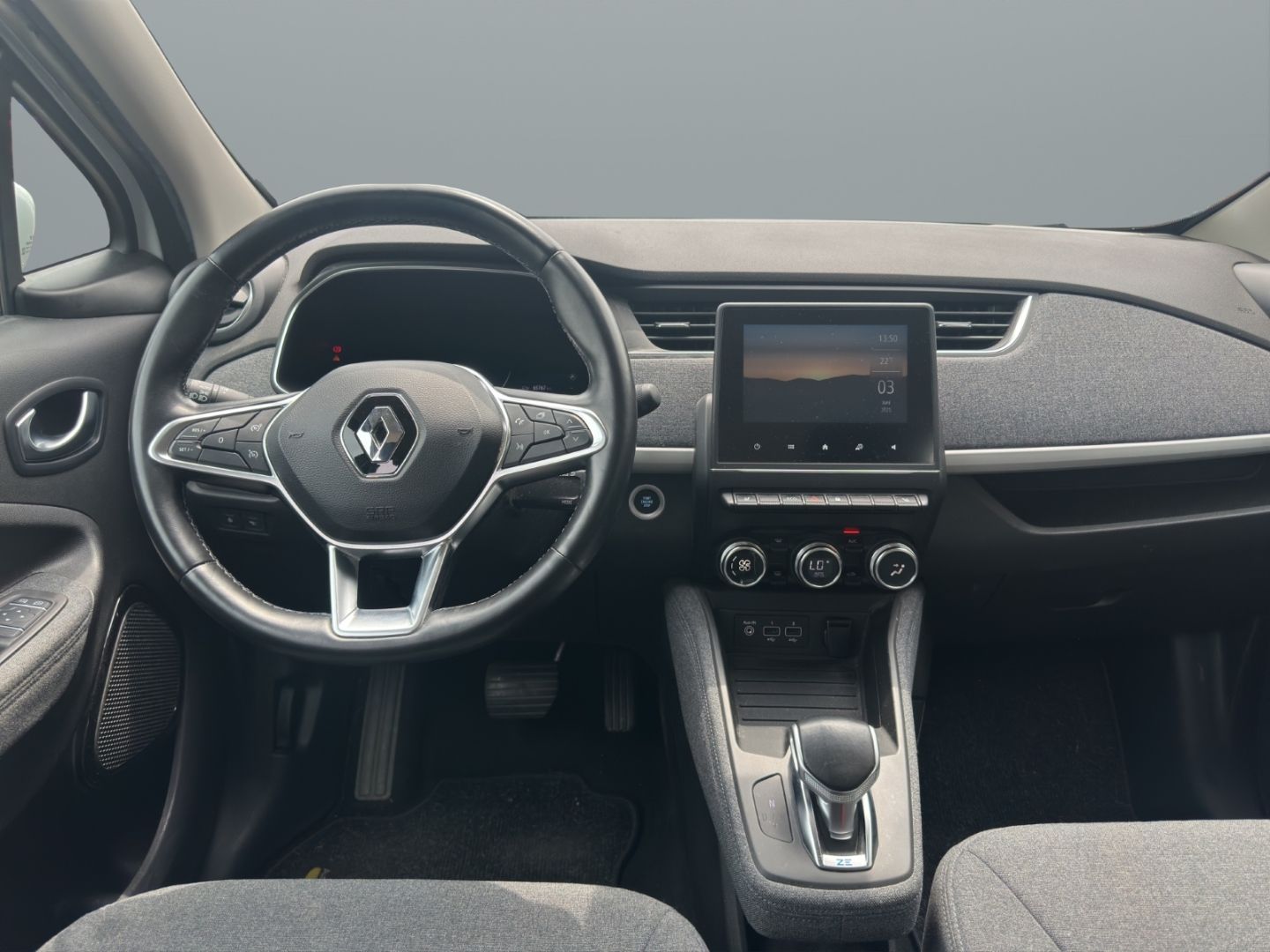 Fahrzeugabbildung Renault ZOE Experience R135 Batteriekauf Navi Digitales