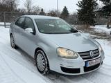 Volkswagen Jetta 1.6 FSI Comfortline TÜV NEU - gebrauchte VW Jetta aus dem Jahr 2006