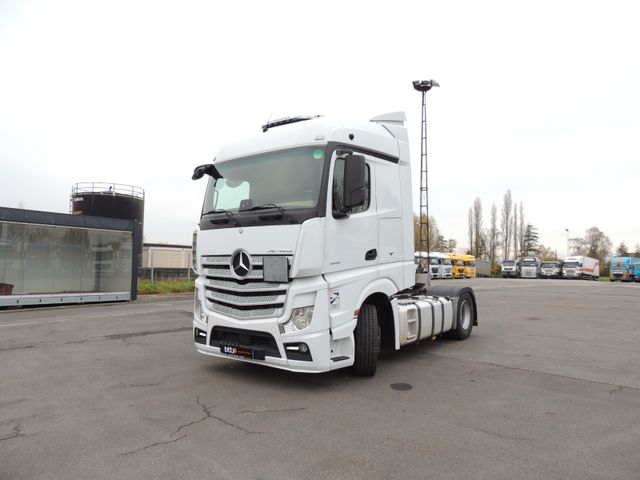 Mercedes-Benz 1845 Actros