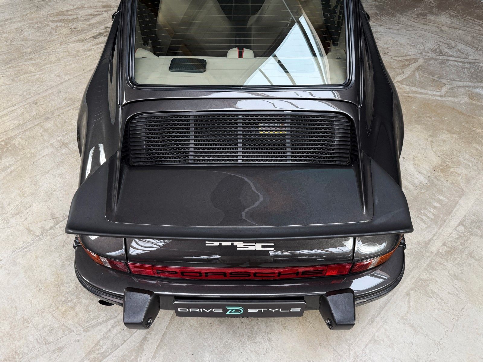 Fahrzeugabbildung Porsche 911 SC "WEISSACH EDITION"