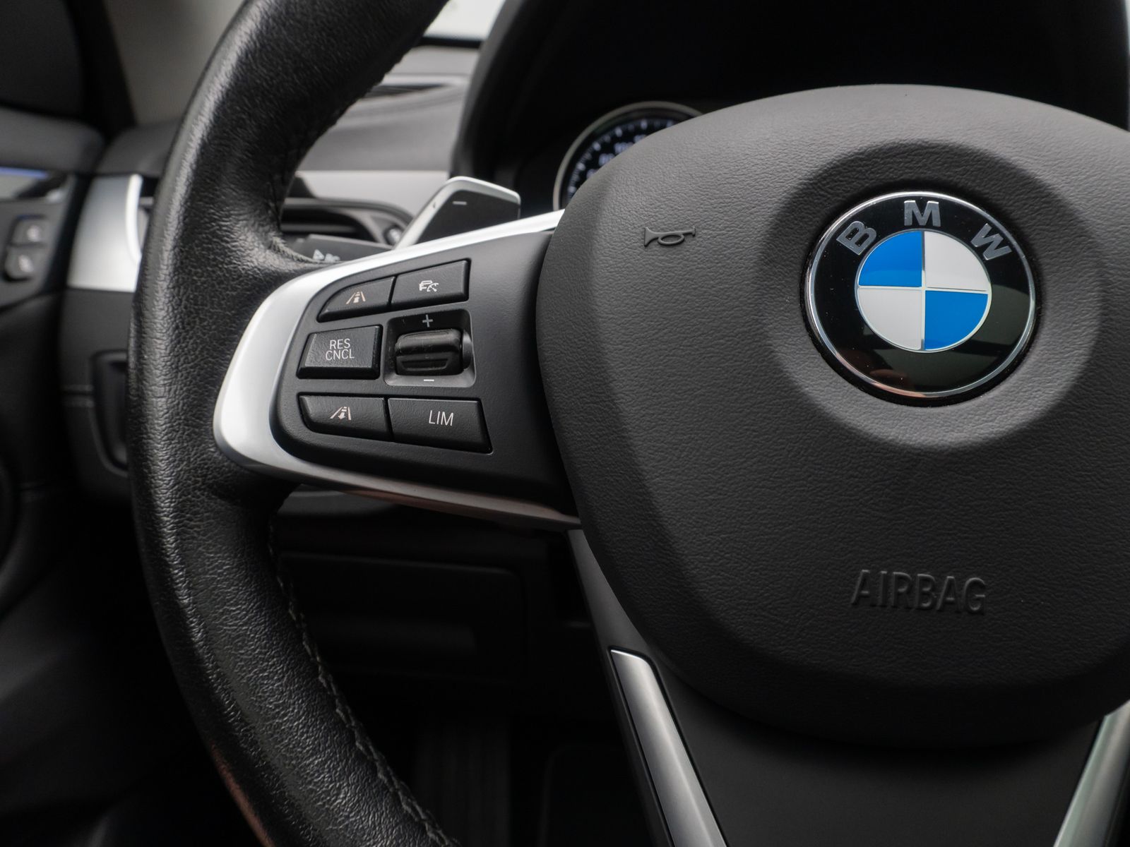 Fahrzeugabbildung BMW X1 sD20d Sport Line ACC Kamera DAB HUD Panorama