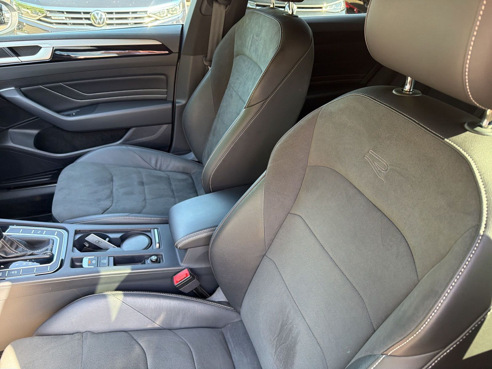 Arteon SB R-Line TDi DSG AZV Navi Matrix