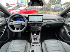 FORD Focus Turnier 1.0 ST-Line X*LED*Navi*DAB*Leder